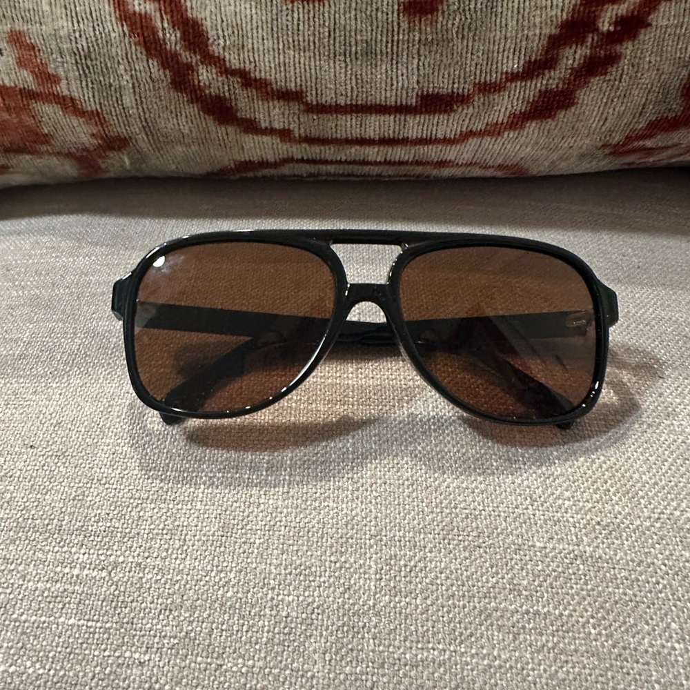Aire, brown on brown, size small, regular size